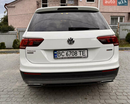 Белый Фольксваген Тигуан, объемом двигателя 1.98 л и пробегом 156 тыс. км за 28800 $, фото 6 на Automoto.ua