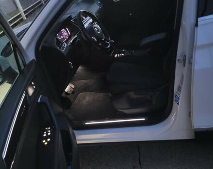 Белый Фольксваген Тигуан, объемом двигателя 2 л и пробегом 180 тыс. км за 24500 $, фото 17 на Automoto.ua