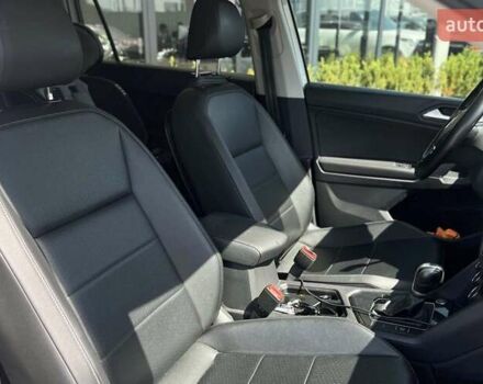 Белый Фольксваген Тигуан, объемом двигателя 1.98 л и пробегом 123 тыс. км за 21800 $, фото 23 на Automoto.ua