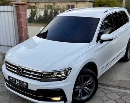 Белый Фольксваген Тигуан, объемом двигателя 2 л и пробегом 90 тыс. км за 18000 $, фото 2 на Automoto.ua