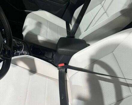 Белый Фольксваген Тигуан, объемом двигателя 2 л и пробегом 145 тыс. км за 24000 $, фото 10 на Automoto.ua