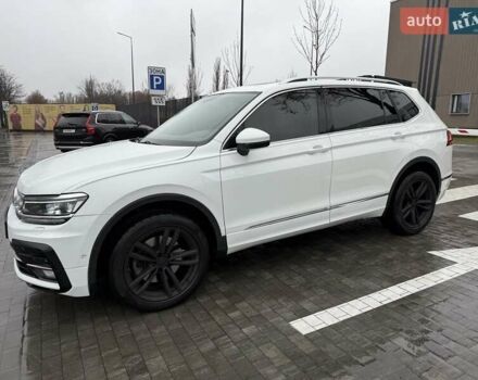 Белый Фольксваген Тигуан, объемом двигателя 1.98 л и пробегом 82 тыс. км за 22700 $, фото 1 на Automoto.ua