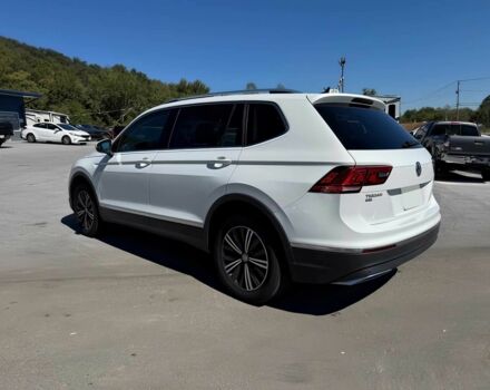 Белый Фольксваген Тигуан, объемом двигателя 2 л и пробегом 45 тыс. км за 8900 $, фото 6 на Automoto.ua