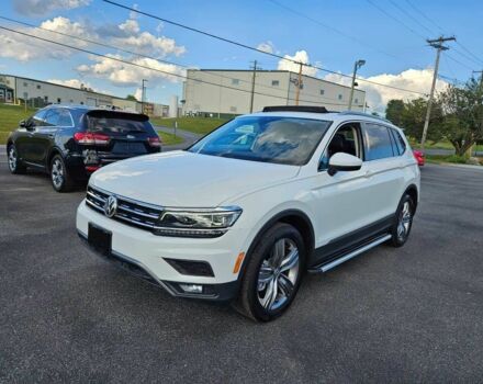 Белый Фольксваген Тигуан, объемом двигателя 2 л и пробегом 92 тыс. км за 8000 $, фото 2 на Automoto.ua