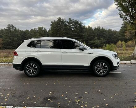 Білий Фольксваген Тігуан, об'ємом двигуна 2 л та пробігом 203 тис. км за 24500 $, фото 4 на Automoto.ua