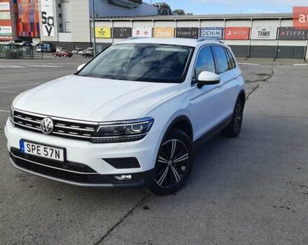 Белый Фольксваген Тигуан, объемом двигателя 1.98 л и пробегом 185 тыс. км за 27500 $, фото 7 на Automoto.ua