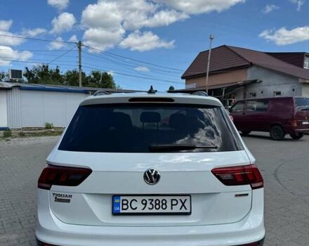 Белый Фольксваген Тигуан, объемом двигателя 1.98 л и пробегом 90 тыс. км за 23900 $, фото 4 на Automoto.ua