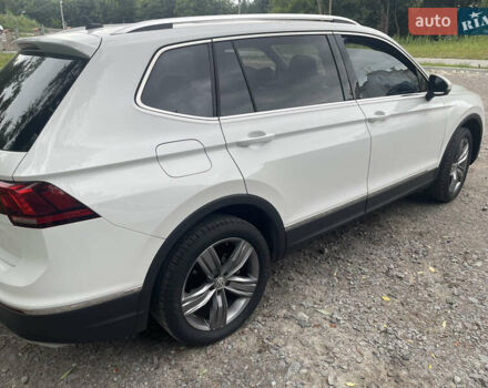 Білий Фольксваген Тігуан, об'ємом двигуна 1.98 л та пробігом 100 тис. км за 20500 $, фото 5 на Automoto.ua