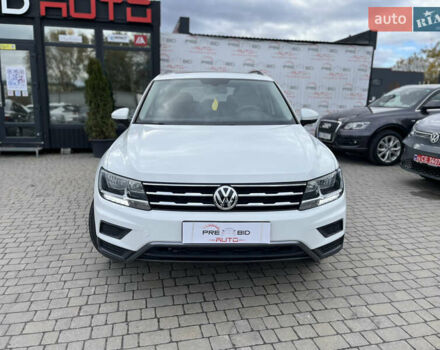 Білий Фольксваген Тігуан, об'ємом двигуна 2 л та пробігом 137 тис. км за 19350 $, фото 1 на Automoto.ua