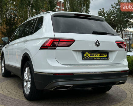 Білий Фольксваген Тігуан, об'ємом двигуна 1.97 л та пробігом 191 тис. км за 27500 $, фото 4 на Automoto.ua