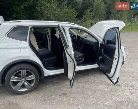 Білий Фольксваген Тігуан, об'ємом двигуна 1.98 л та пробігом 100 тис. км за 20500 $, фото 15 на Automoto.ua