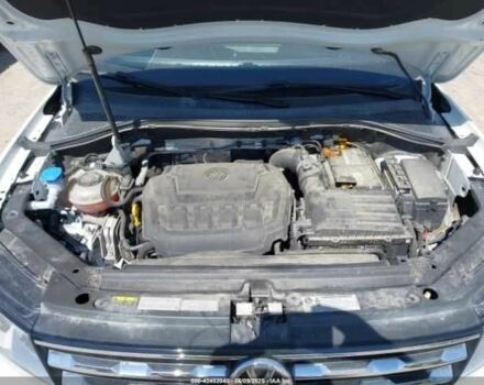 Белый Фольксваген Тигуан, объемом двигателя 2 л и пробегом 65 тыс. км за 6200 $, фото 8 на Automoto.ua