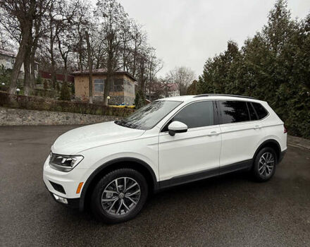 Белый Фольксваген Тигуан, объемом двигателя 2 л и пробегом 132 тыс. км за 20800 $, фото 19 на Automoto.ua