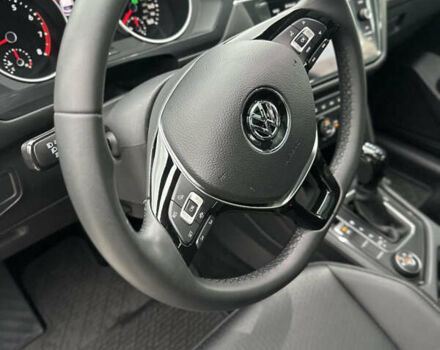 Білий Фольксваген Тігуан, об'ємом двигуна 1.98 л та пробігом 76 тис. км за 23900 $, фото 8 на Automoto.ua