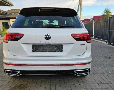 Белый Фольксваген Тигуан, объемом двигателя 2 л и пробегом 85 тыс. км за 17000 $, фото 2 на Automoto.ua