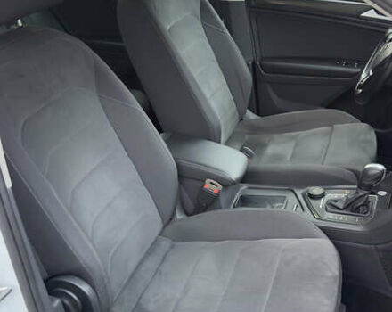 Белый Фольксваген Тигуан, объемом двигателя 1.98 л и пробегом 87 тыс. км за 28900 $, фото 17 на Automoto.ua