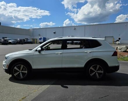 Білий Фольксваген Тігуан, об'ємом двигуна 2 л та пробігом 40 тис. км за 10000 $, фото 3 на Automoto.ua