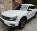 Белый Фольксваген Тигуан, объемом двигателя 2 л и пробегом 118 тыс. км за 15900 $, фото 1 на Automoto.ua