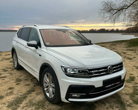 Белый Фольксваген Тигуан, объемом двигателя 2 л и пробегом 198 тыс. км за 41500 $, фото 42 на Automoto.ua