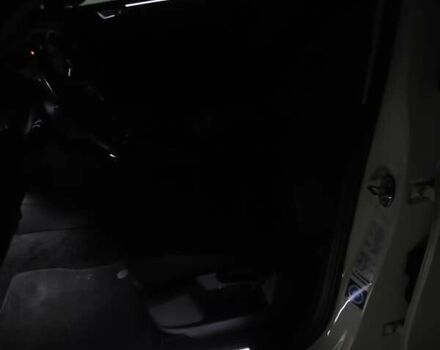 Белый Фольксваген Тигуан, объемом двигателя 2 л и пробегом 180 тыс. км за 24500 $, фото 18 на Automoto.ua