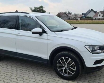 Белый Фольксваген Тигуан, объемом двигателя 2 л и пробегом 83 тыс. км за 10900 $, фото 1 на Automoto.ua