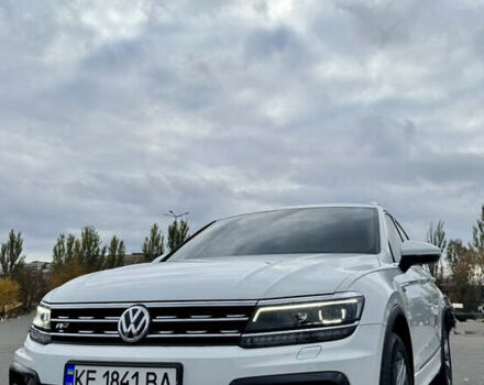 Белый Фольксваген Тигуан, объемом двигателя 1.98 л и пробегом 54 тыс. км за 31500 $, фото 5 на Automoto.ua