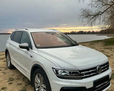Белый Фольксваген Тигуан, объемом двигателя 2 л и пробегом 198 тыс. км за 41500 $, фото 41 на Automoto.ua
