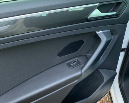 Белый Фольксваген Тигуан, объемом двигателя 1.97 л и пробегом 254 тыс. км за 24900 $, фото 10 на Automoto.ua