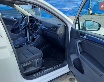 Белый Фольксваген Тигуан, объемом двигателя 1.98 л и пробегом 185 тыс. км за 27500 $, фото 16 на Automoto.ua