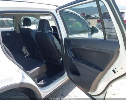 Білий Фольксваген Тігуан, об'ємом двигуна 2 л та пробігом 98 тис. км за 13200 $, фото 7 на Automoto.ua