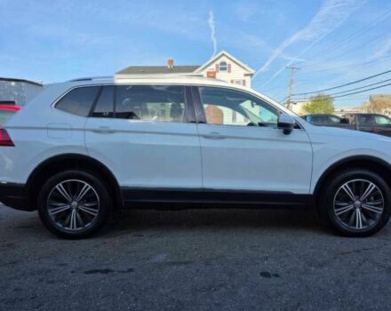 Белый Фольксваген Тигуан, объемом двигателя 2 л и пробегом 49 тыс. км за 14300 $, фото 3 на Automoto.ua