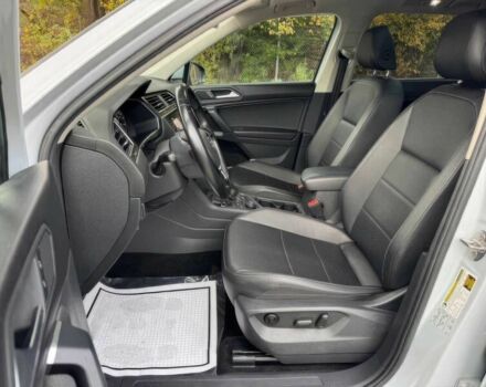 Белый Фольксваген Тигуан, объемом двигателя 2 л и пробегом 50 тыс. км за 6700 $, фото 8 на Automoto.ua