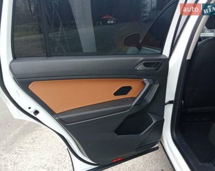 Белый Фольксваген Тигуан, объемом двигателя 1.97 л и пробегом 105 тыс. км за 18200 $, фото 16 на Automoto.ua