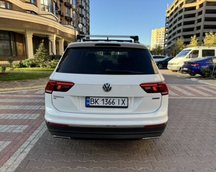 Білий Фольксваген Тігуан, об'ємом двигуна 2 л та пробігом 103 тис. км за 21000 $, фото 1 на Automoto.ua