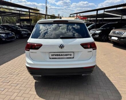 Білий Фольксваген Тігуан, об'ємом двигуна 2 л та пробігом 105 тис. км за 19500 $, фото 7 на Automoto.ua