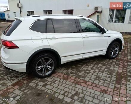 Белый Фольксваген Тигуан, объемом двигателя 1.98 л и пробегом 120 тыс. км за 25000 $, фото 7 на Automoto.ua