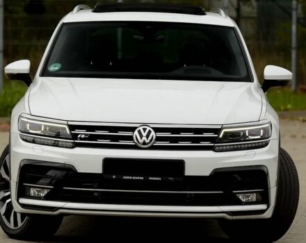 Белый Фольксваген Тигуан, объемом двигателя 2 л и пробегом 53 тыс. км за 13000 $, фото 6 на Automoto.ua