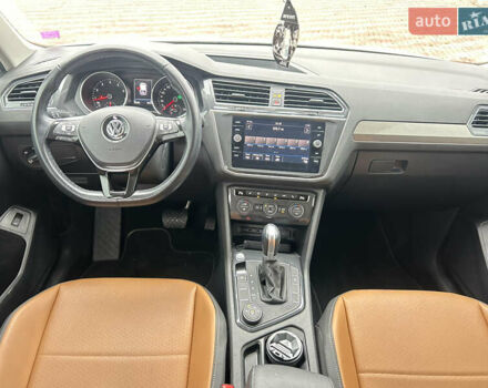 Белый Фольксваген Тигуан, объемом двигателя 0 л и пробегом 82 тыс. км за 21500 $, фото 12 на Automoto.ua