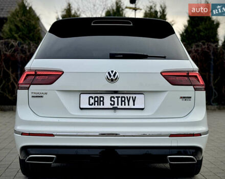 Білий Фольксваген Тігуан, об'ємом двигуна 2 л та пробігом 186 тис. км за 29999 $, фото 28 на Automoto.ua
