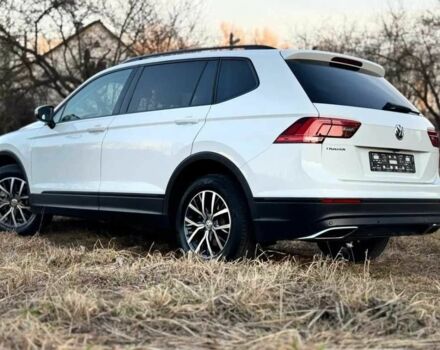 Білий Фольксваген Тігуан, об'ємом двигуна 8 л та пробігом 75 тис. км за 14999 $, фото 7 на Automoto.ua