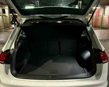 Білий Фольксваген Тігуан, об'ємом двигуна 1.97 л та пробігом 232 тис. км за 31799 $, фото 1 на Automoto.ua