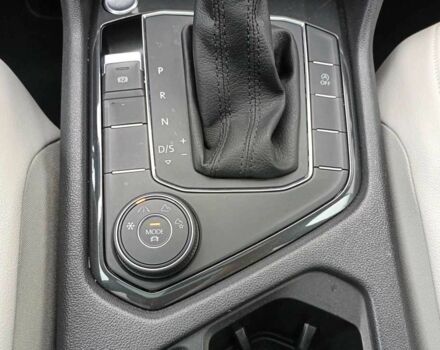 Білий Фольксваген Тігуан, об'ємом двигуна 2 л та пробігом 88 тис. км за 10300 $, фото 15 на Automoto.ua