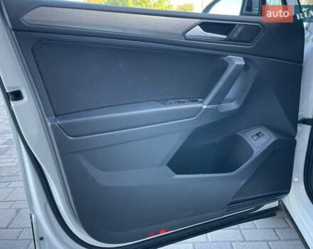 Белый Фольксваген Тигуан, объемом двигателя 1.98 л и пробегом 186 тыс. км за 27500 $, фото 30 на Automoto.ua