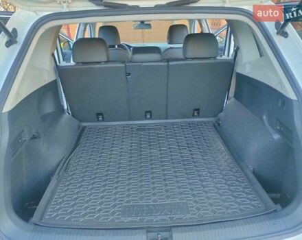 Белый Фольксваген Тигуан, объемом двигателя 2 л и пробегом 58 тыс. км за 22500 $, фото 17 на Automoto.ua