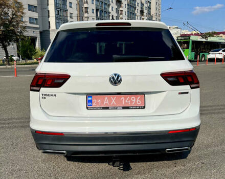 Белый Фольксваген Тигуан, объемом двигателя 2 л и пробегом 73 тыс. км за 22999 $, фото 5 на Automoto.ua