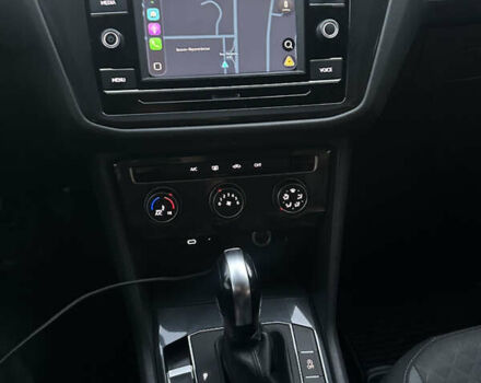 Білий Фольксваген Тігуан, об'ємом двигуна 1.98 л та пробігом 227 тис. км за 15999 $, фото 48 на Automoto.ua