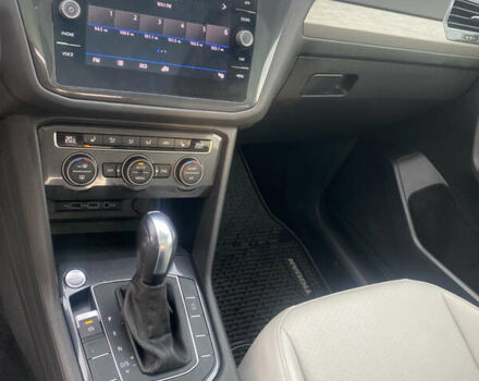 Белый Фольксваген Тигуан, объемом двигателя 1.98 л и пробегом 87 тыс. км за 19500 $, фото 7 на Automoto.ua