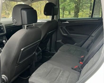 Белый Фольксваген Тигуан, объемом двигателя 2 л и пробегом 85 тыс. км за 10800 $, фото 8 на Automoto.ua