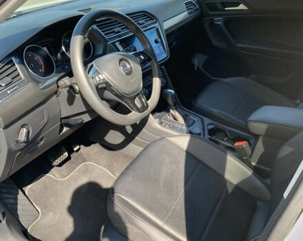 Білий Фольксваген Тігуан, об'ємом двигуна 0 л та пробігом 93 тис. км за 21500 $, фото 9 на Automoto.ua