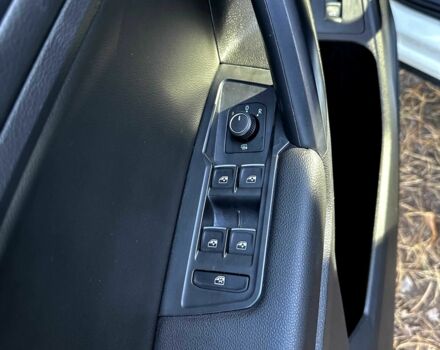 Белый Фольксваген Тигуан, объемом двигателя 2 л и пробегом 72 тыс. км за 23000 $, фото 16 на Automoto.ua